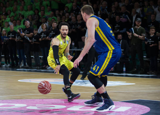 他的名字频 他的名字频