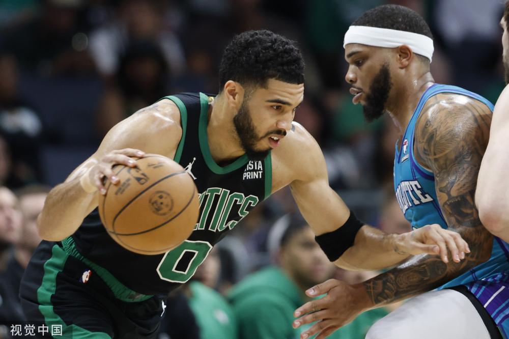 整个球队的 整个球队的