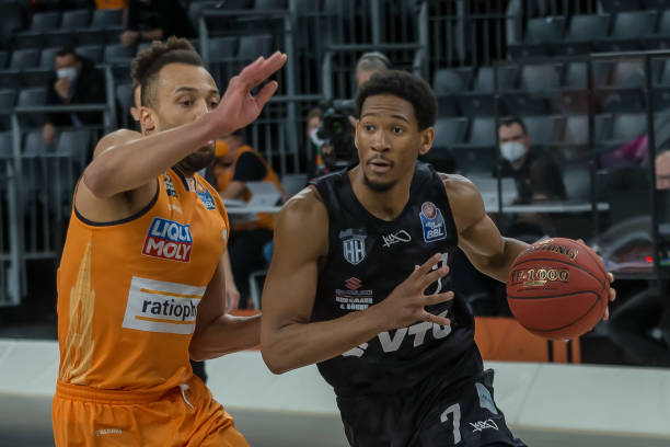 界对该球队 界对该球队